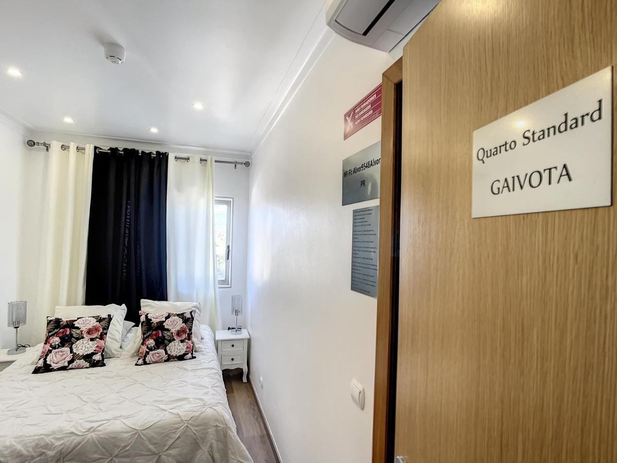 Bed And Breakfast Summer Cascade Pequeno Almoco Incluido Alvor Bagian luar foto