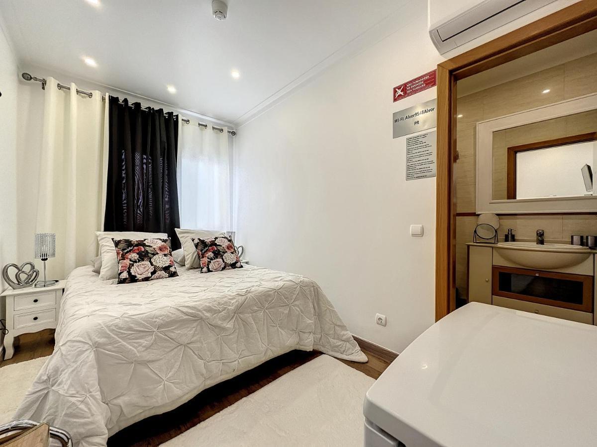 Bed And Breakfast Summer Cascade Pequeno Almoco Incluido Alvor Bagian luar foto